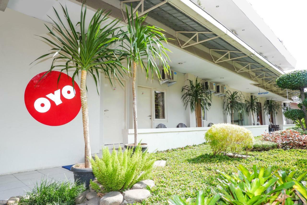 New Mira Hotel Semarang Buitenkant foto