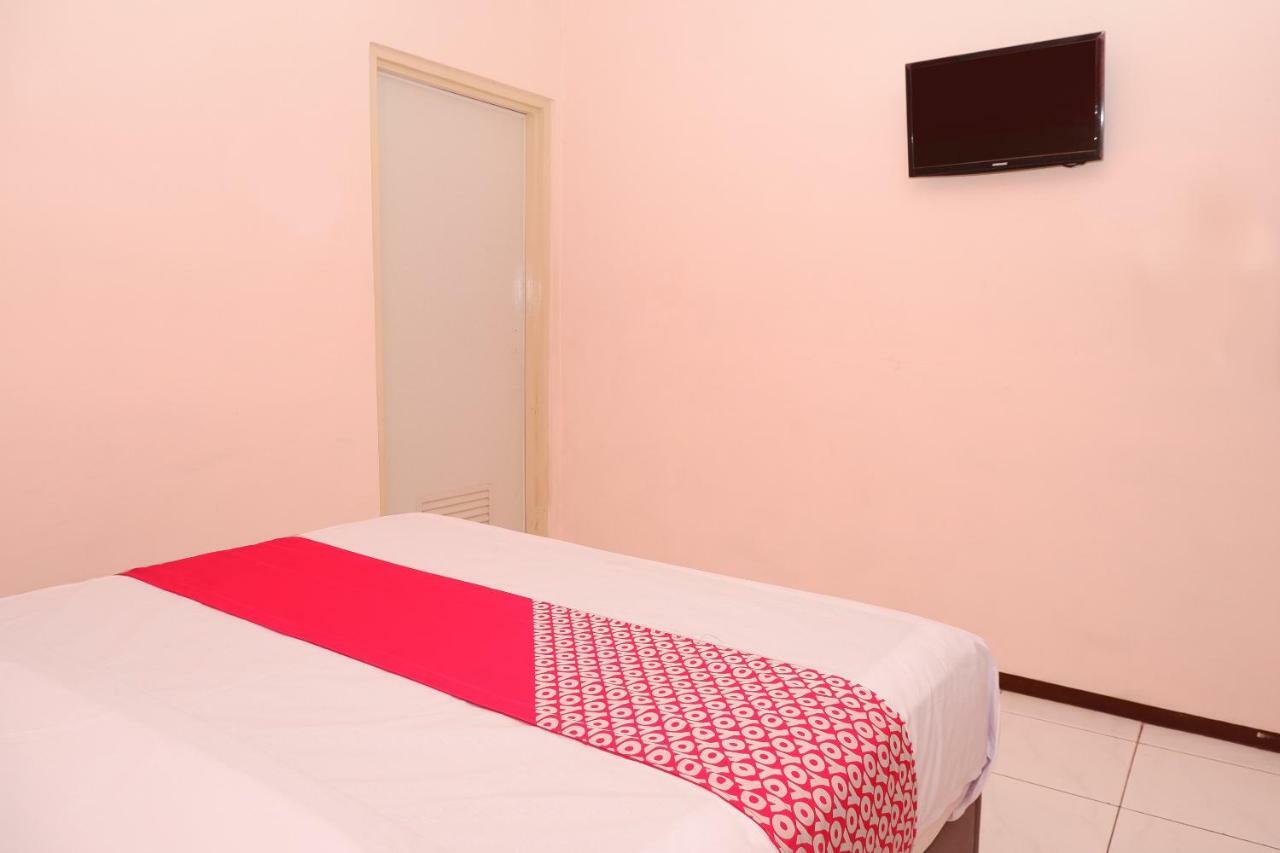 New Mira Hotel Semarang Buitenkant foto
