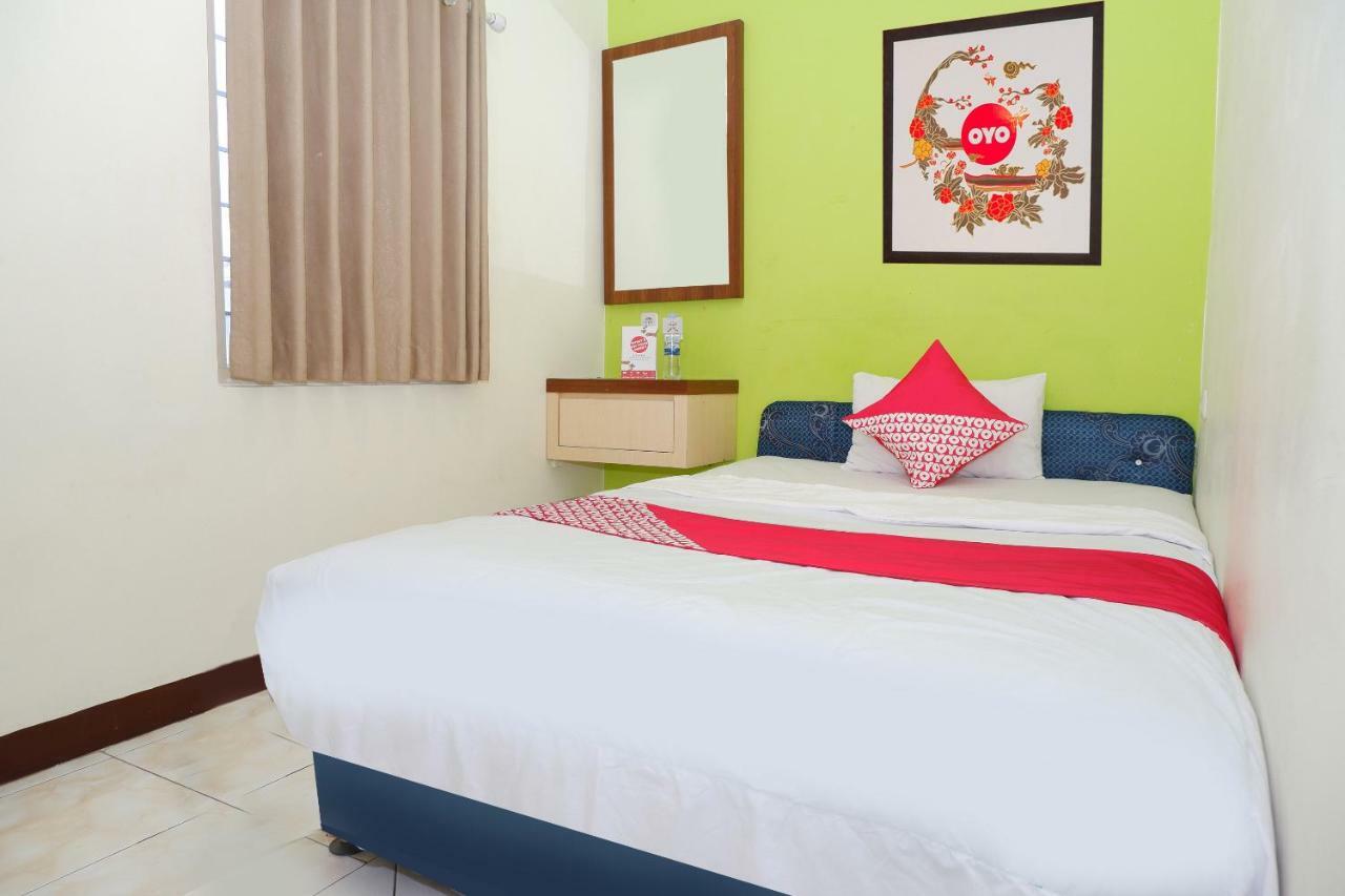 New Mira Hotel Semarang Buitenkant foto