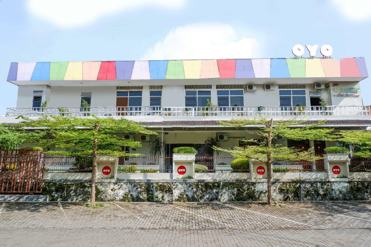 New Mira Hotel Semarang Buitenkant foto